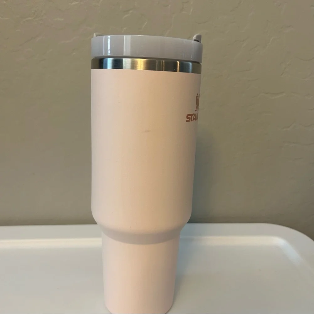Stanley Rose Quartz Quencher H2O flowstate tumbler 40 oz Travel Mug with Handle - Picture 7 of 14